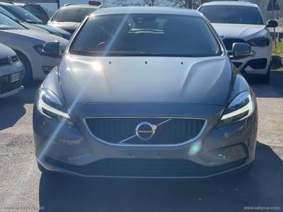 Volvo V40 V40 D2                                                         Grigio usata Valsamoggia