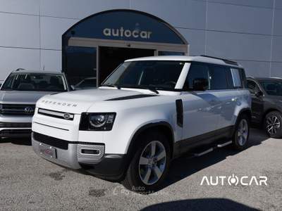 Land Rover Defender Defender 110 2.0 Si4 300 CV AWD Auto HSE 7 POSTI Bianco usata Carsoli