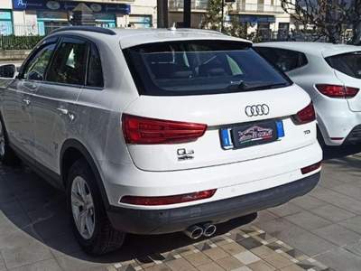 Audi Q3  2.0 TDI 120CV S tronic Design Bianco usata Castrovillari