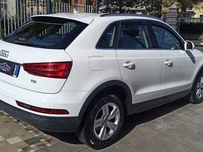 Audi Q3  2.0 TDI 120CV S tronic Design Bianco usata Castrovillari