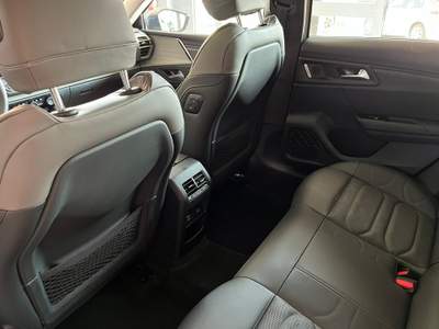 Citroen C5 C5 x 1.6 hybrid shine pack 225cv e-eat8 Bianco usata Torino