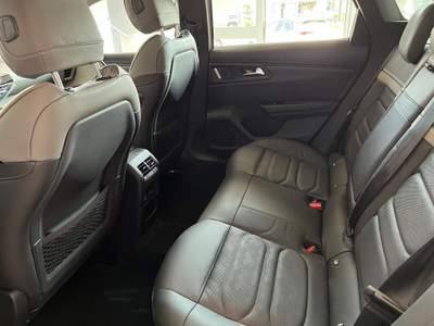Citroen C5 C5 x 1.6 hybrid shine pack 225cv e-eat8 Bianco usata Torino