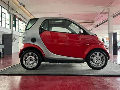 Smart ForTwo 0.6 Smart&Pure 55cv Rosso usata Pontirolo Nuovo