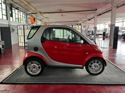Smart ForTwo 0.6 Smart&Pure 55cv Rosso usata Pontirolo Nuovo