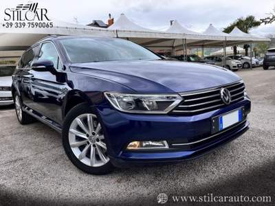 Volkswagen Passat 2.0 TDI 150CV DSG Aut. BUSINESS Blu/Azzurro usata Grottaminarda