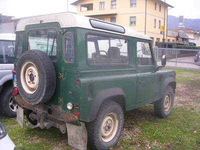 Land Rover Defender 90 2.5 Td5 Station Wagon E Grigio usata Subbiano
