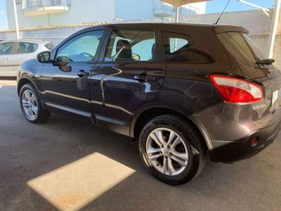 Nissan Qashqai  Nero usata Sant'Antimo