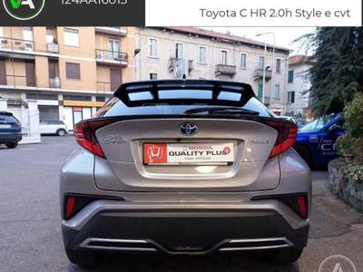 Toyota C-HR C-HR 2.0h Style e-cvt Grigio usata Varese