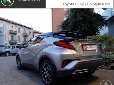 Toyota C-HR C-HR 2.0h Style e-cvt Grigio usata Varese