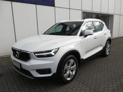 Volvo XC40 T3 Geartronic Momentum Pro Bianco usata Grumello del Monte