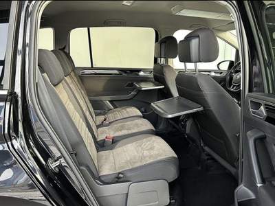 Volkswagen Touran 2.0 TDI 150 CV SCR DSG Highline Nero usata Castelnuovo Rangone