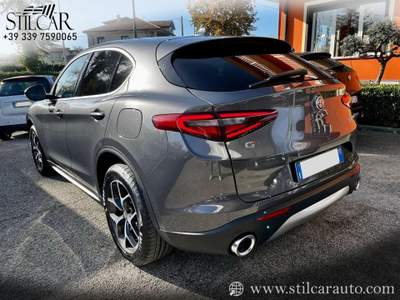 Alfa Romeo Stelvio 2.2 210CV AT8 Q4 EXECUTIVE Grigio usata Grottaminarda