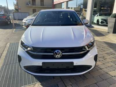 Volkswagen Taigo 1.0 TSI 95 CV Life LED-APP CONNECT--PARK ANT+POST Bianco usata Alba