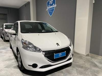 Peugeot 208 VAN Bianco usata Adelfia