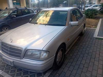 Mercedes-Benz Classe C GPL, condizioni impeccabili, tenuta da amatore mercedes Argento usata GRUGLIASCO