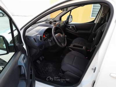 Peugeot Partner 1.6 HDI 90cv 5 Posti Bianco usata Manfredonia