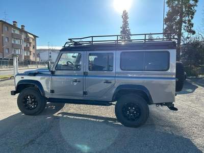 Land Rover Defender 110 2.5 Td5 S.W. SE Grigio usata Casalgrande