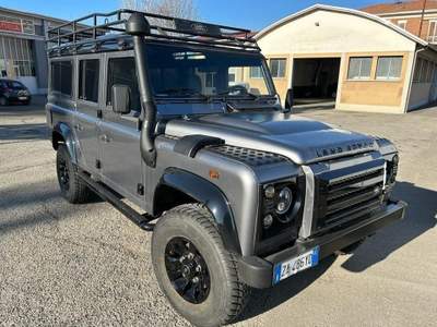 Land Rover Defender 110 2.5 Td5 S.W. SE Grigio usata Casalgrande