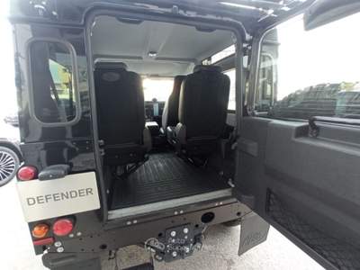 Land Rover Defender 90 2.2 TD4 Station Wagon SE N1 Nero usata Potenza