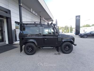Land Rover Defender 90 2.2 TD4 Station Wagon SE N1 Nero usata Potenza