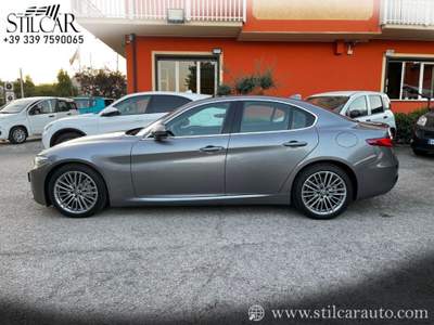 Alfa Romeo Giulia 2.2 190CV AT8 Auto EXECUTIVE Grigio usata Grottaminarda