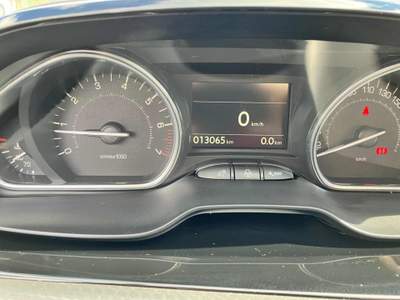 Peugeot 2008 PureTech 82 S&S Allure Bianco usata Nicosia