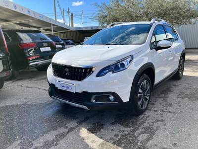 Peugeot 2008 PureTech 82 S&S Allure Bianco usata Nicosia
