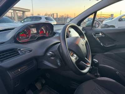 Peugeot 208  usata Laterza