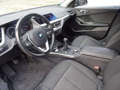 BMW Serie 1 118d d 5p. Business Advantage CARPLAY Nero usata Bracciano