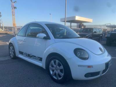 Volkswagen New Beetle 1.6 limited edition automatica tetto Bianco usata Roma