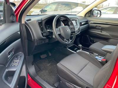 Mitsubishi Outlander 2.0 2WD CVT Diamond Rosso usata Castelnuovo Rangone