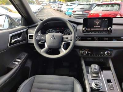 Mitsubishi Outlander 2.0 4WD Black Edition 7 posti Grigio usata Castelnuovo Rangone