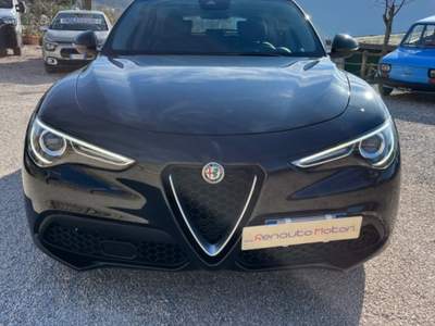 Alfa Romeo Stelvio 2.2 Turbodiesel 190 CV AT8 Q4 Business Nero usata Vico Equense