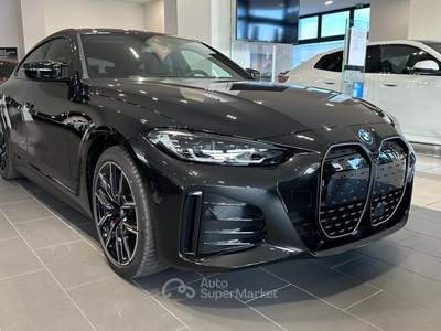 BMW Serie 5 M5 I4 m50 Nero usata Cuneo