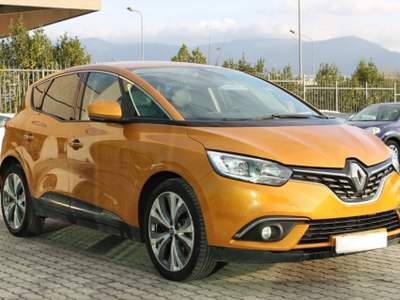 Renault Scénic 1.7 Blue dCi 120CV EDC Intens Arancione usata San Salvatore Telesino