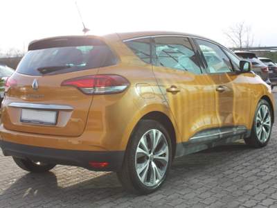 Renault Scénic 1.7 Blue dCi 120CV EDC Intens Arancione usata San Salvatore Telesino