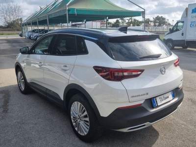 Opel Grandland 1.5 diesel Ecotec Start&Stop Innovation Eat8 Bianco usata Giugliano in Campania