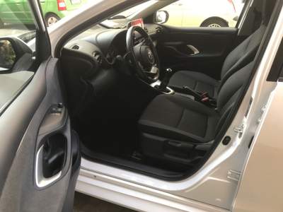 Toyota Yaris TOYOTA YARIS 1.0 5 PORTE EURO 6 Bianco usata Reggio di Calabria