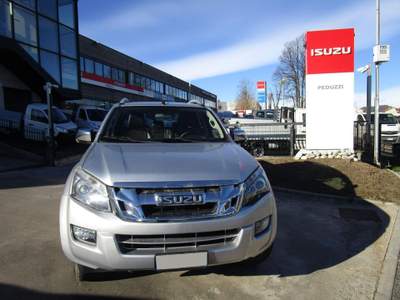 Isuzu D-Max 2.5 Crew Cab Quasar A/T 4WD Grigio usata COMO