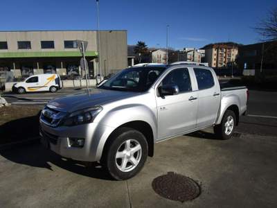 Isuzu D-Max 2.5 Crew Cab Quasar A/T 4WD Grigio usata COMO