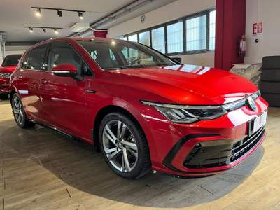 Volkswagen Golf 1.5 eTSI 150 CV EVO ACT DSG R-Line Rosso usata Truccazzano