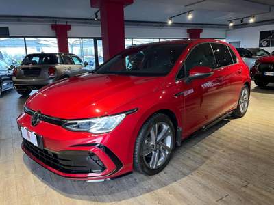 Volkswagen Golf 1.5 eTSI 150 CV EVO ACT DSG R-Line Rosso usata Truccazzano