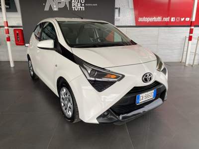 Toyota Aygo Connect 1.0 VVT-i 72 CV 5p x-play Bianco usata Palermo