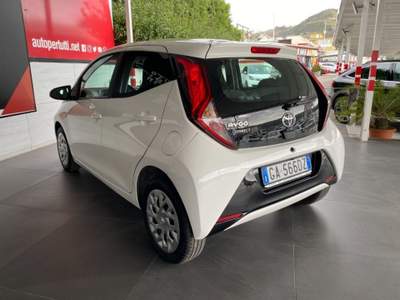 Toyota Aygo Connect 1.0 VVT-i 72 CV 5p x-play Bianco usata Palermo