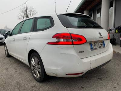 Peugeot 308 BlueHDi 150 S&S EAT6 SW Allure Unicopropr. Bianco usata Oderzo