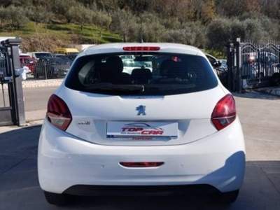 Peugeot 208 1.5 bluehdi Allure s&s 100cv 5p 5m usata Gioia Sannitica