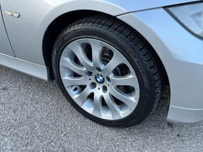BMW Serie 3 330d  usata Pietraperzia