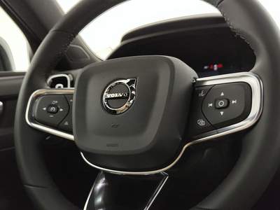 Volvo XC40  single motor core rwd Argento usata Cuneo