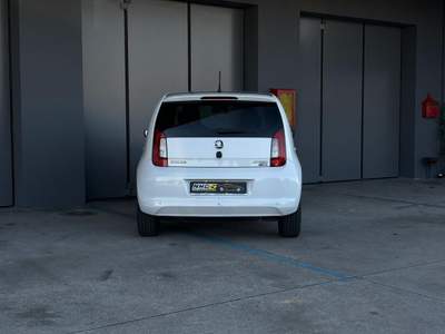 Skoda Citigo 1.0 68 CV 5 porte Design Edition G-Tec Bianco usata Monselice