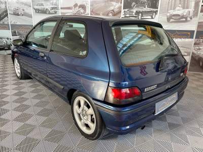 Renault Clio 1.8 16v a/c 142.000km Blu/Azzurro usata Rivergaro